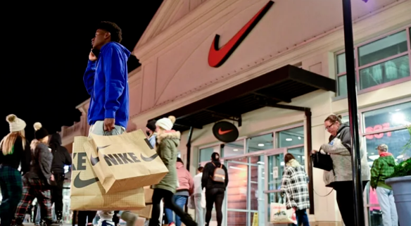 Nike announced that it will cut production! This shoe factory has 600,000 pairs of shoes waiting for delivery.